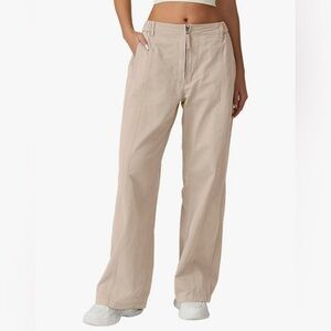 Light weight Cargo Pants NWT